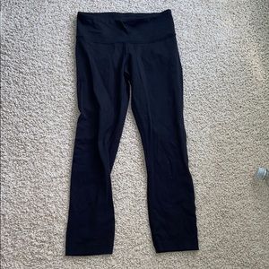 Black 3/4 length lululemon leggings